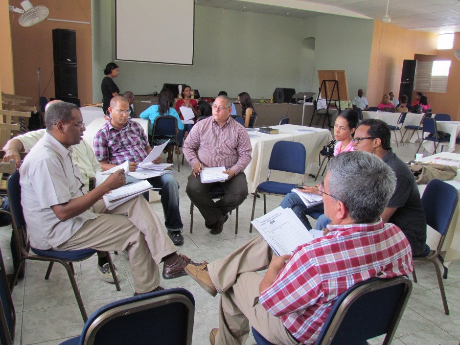DR-2011-managing small groups